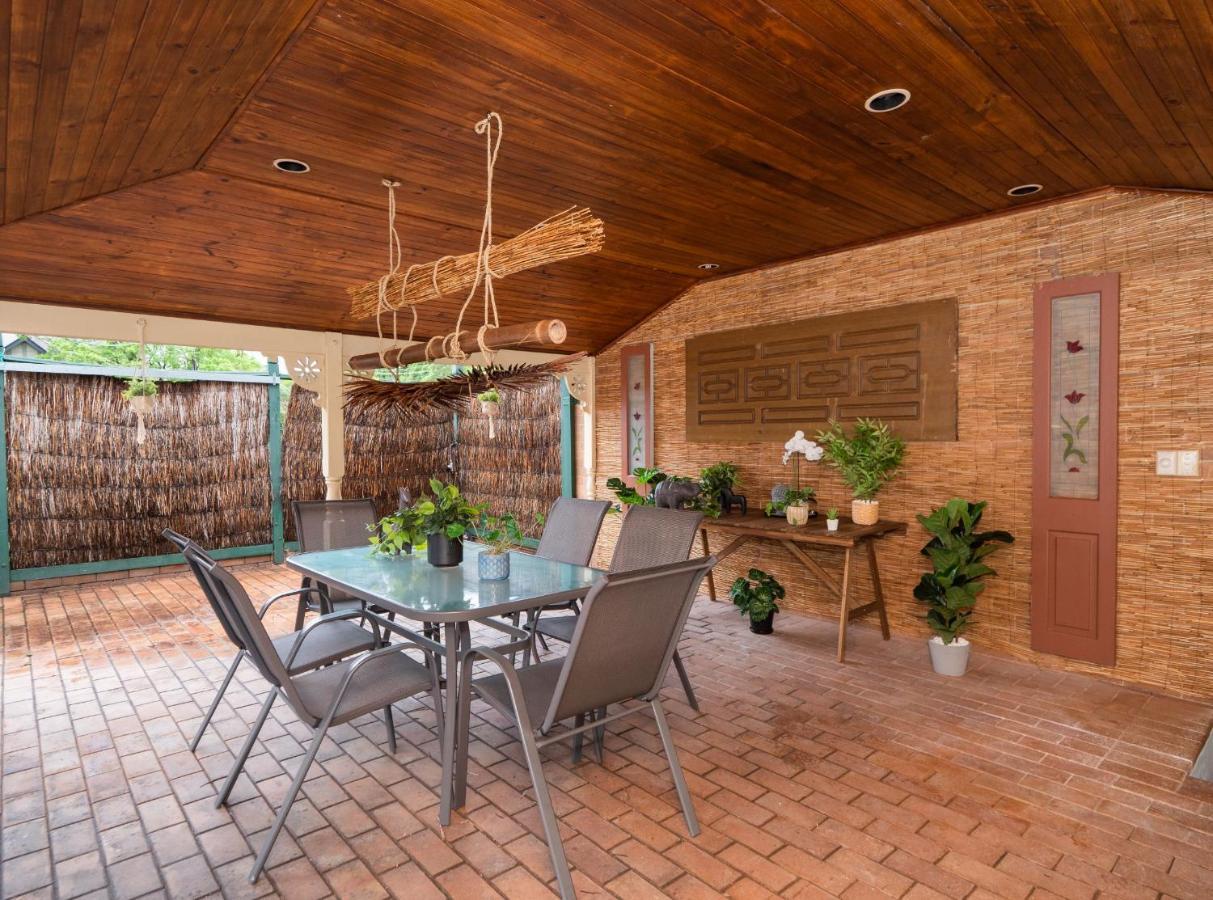 סידני Quiet Private Studio In Strathfield With Kitchenette And Private Bathroom 3Min To Station Sleeps 6 מראה חיצוני תמונה