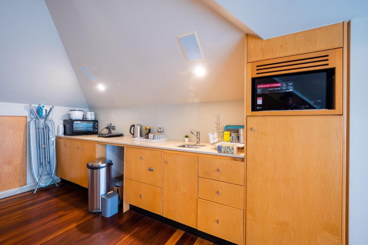 סידני Quiet Private Studio In Strathfield With Kitchenette And Private Bathroom 3Min To Station Sleeps 6 מראה חיצוני תמונה